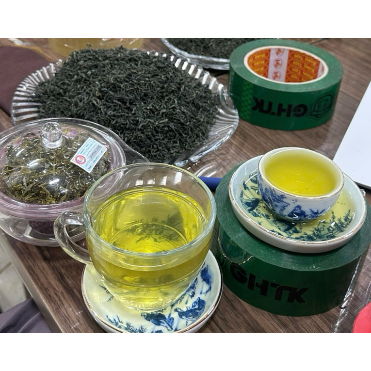 Trà Tân Cương Tôm nõn - Thượng hạng TC2 Gói 100g Trà Tân Cương Tôm nõn - Thượng hạng TC2 Gói 100g